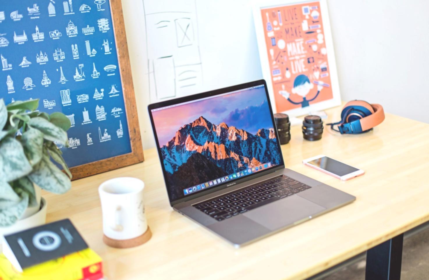 Professionelles IT-Sicherheitsteam bei der Arbeit